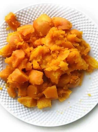 How to cook butternut squash in your crock pot. The easiest way to slice a squash. Simply cook and easily slice.
