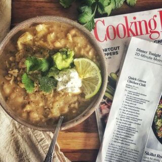 Healthy Easy Chicken chili recipe from cooking light magazine. This new series Cook The Book tries magazine recipes and reviews how my family of four liked the recipe. A white chicken chili recipe. #chickenchili #cookinglight #20minutedinnerrecipe #20minutemeal