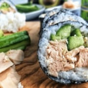 tuna sushi rolls with veggies