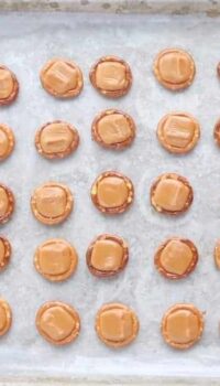 Christmas pretzel treat are a pretzel candy recipe with m&ms an easy dessert recipe