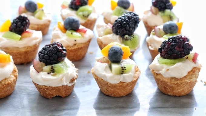 A tart with fruit on top