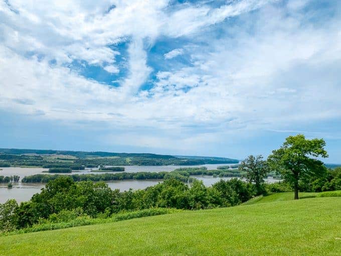 things to do in galena il showcasing a view of the Mississippi River