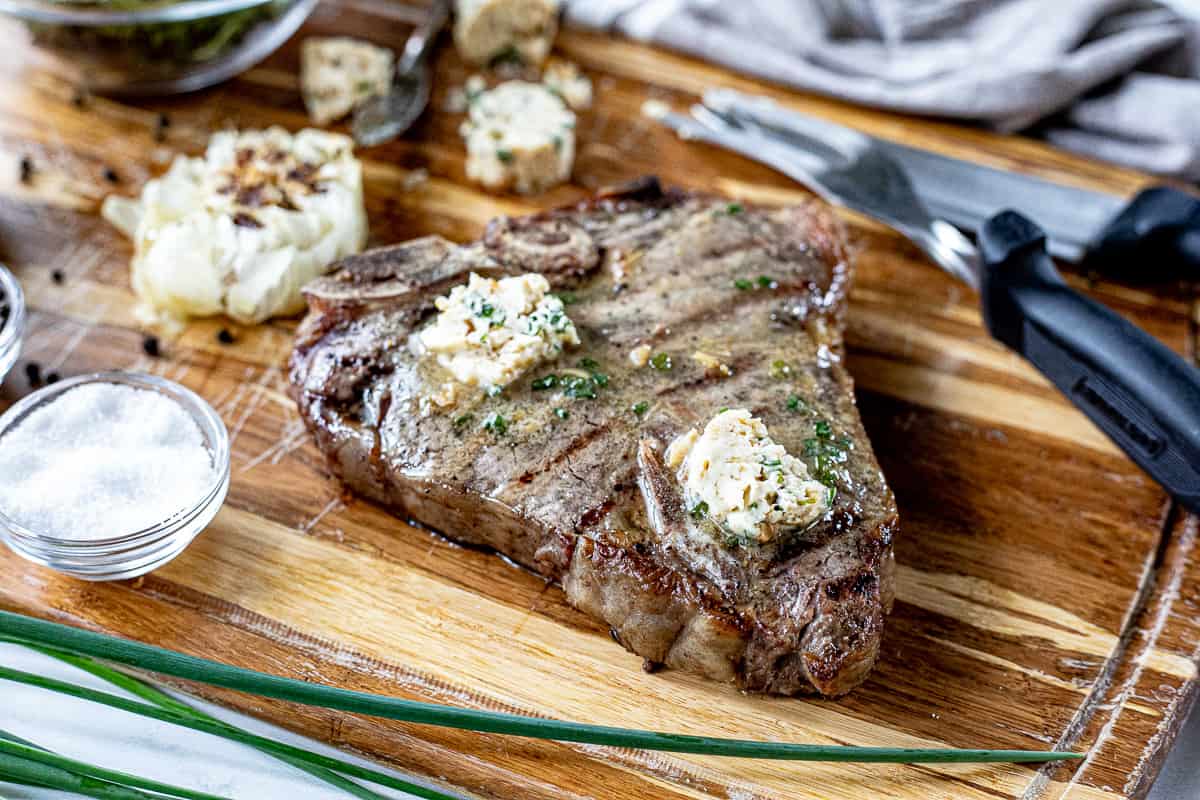 https://www.createkidsclub.com/wp-content/uploads/2020/05/Grilled-Porterhouse-Steak-Recipe-08.jpg