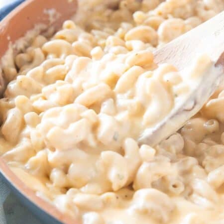 mac and cheese shown up close in a skillet