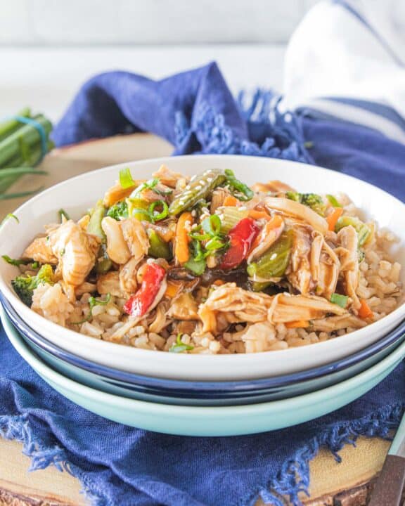 instant pot chicken stir fry in a bowl