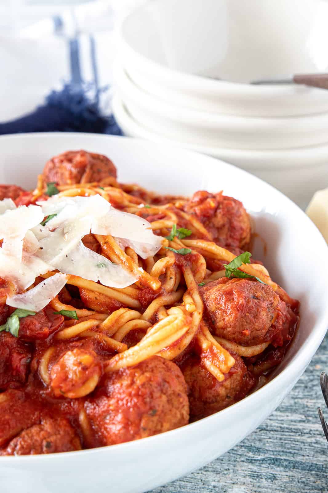instant pot spaghetti in a serving bowl.