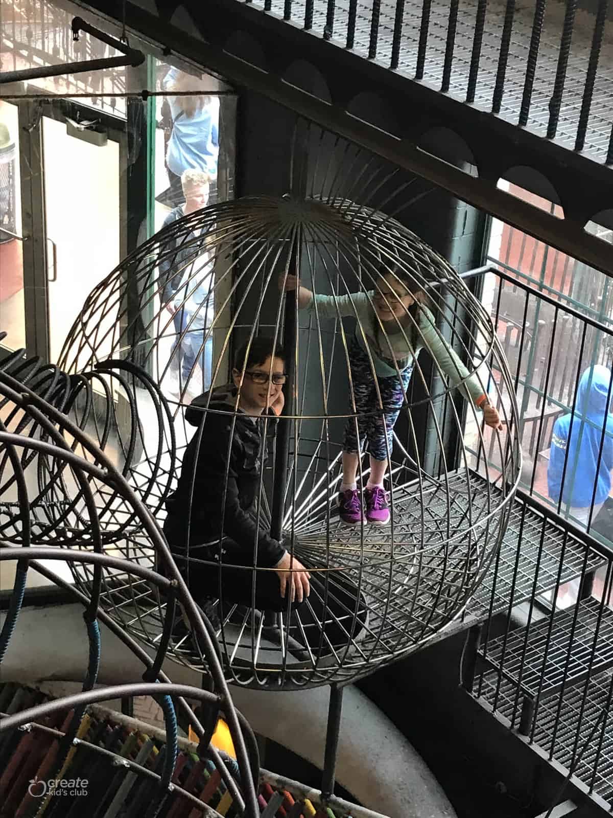 kids climbing in the St. Louis City Museum 