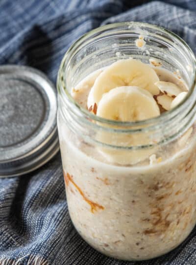 banana overnight oats in mason jar