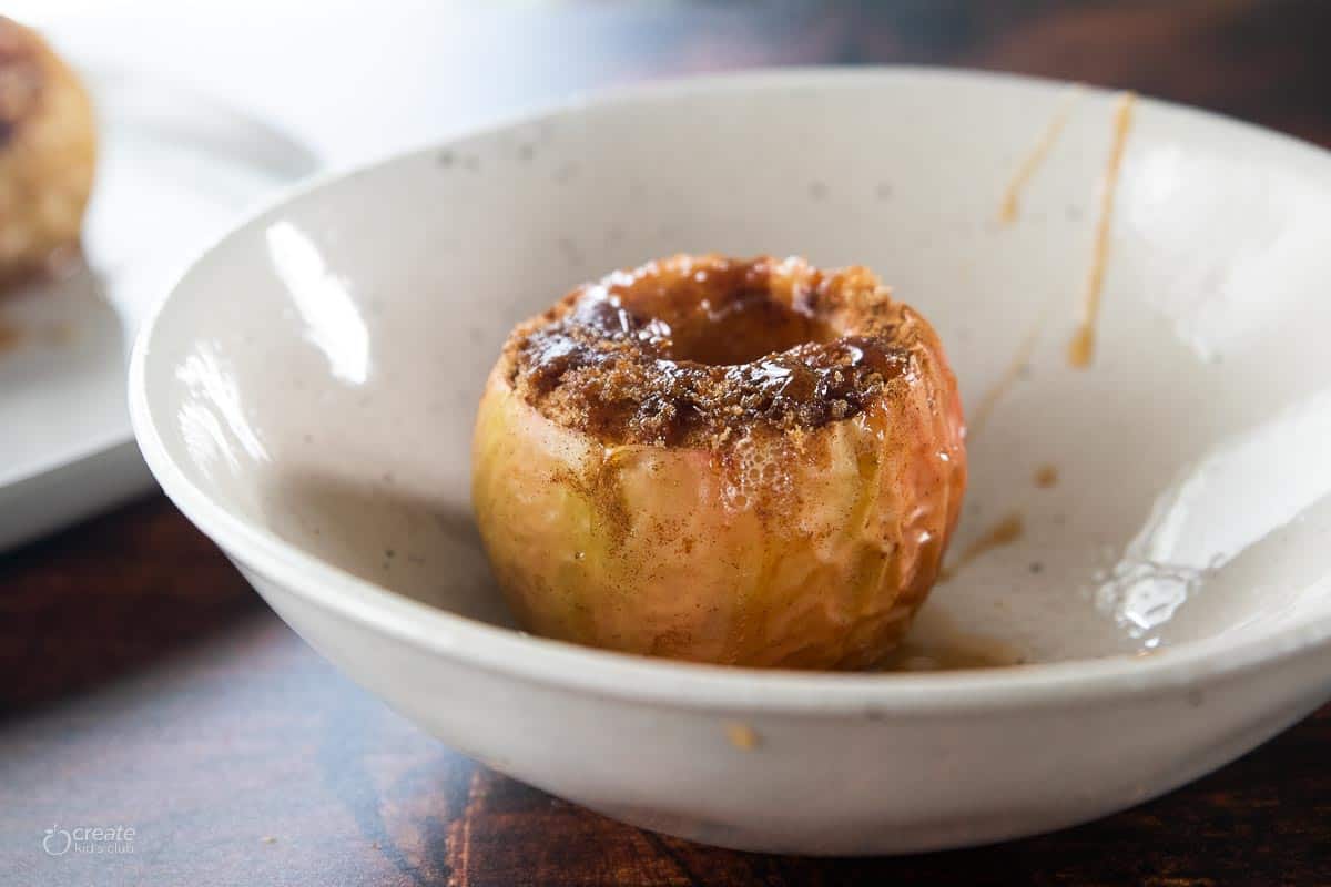 air fryer baked apple in bowl