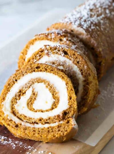 slices of pumpkin roll