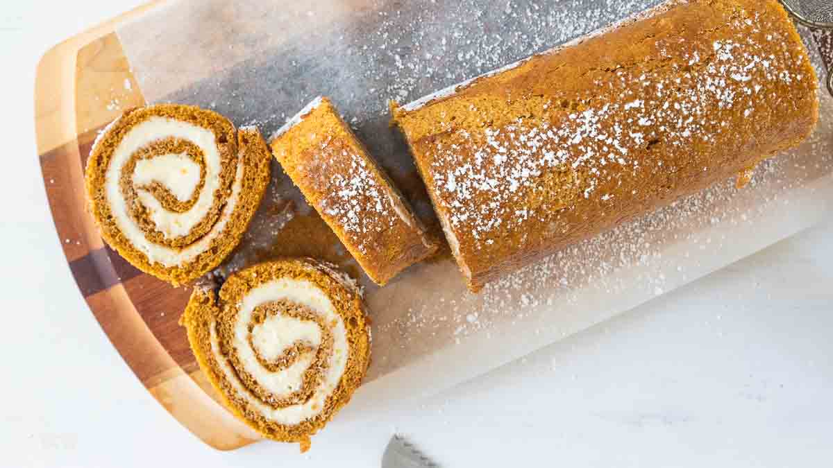 pumpkin roll sliced