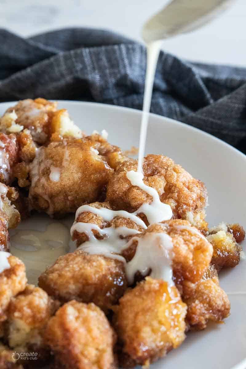 icing drizzled on top of gluten free monkey bread