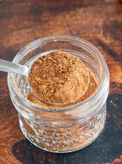 taco seasoning measured from mason jar