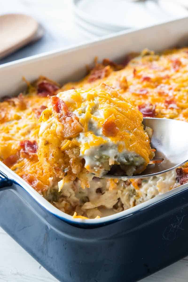 https://www.createkidsclub.com/wp-content/uploads/2022/04/chicken-bacon-ranch-tatertot-casserole-4.jpg