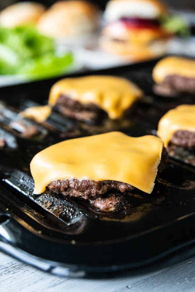 broiling burgers on pan