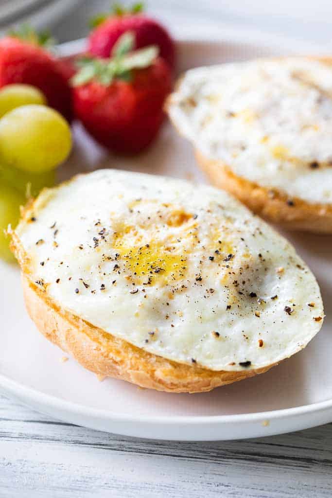 over hard egg on gluten free bagel