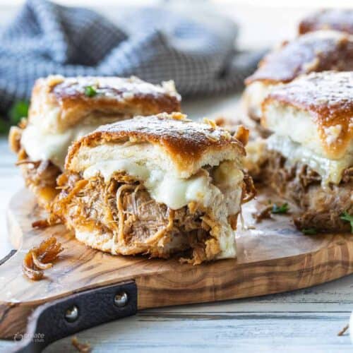 cheesy pulled pork sliders