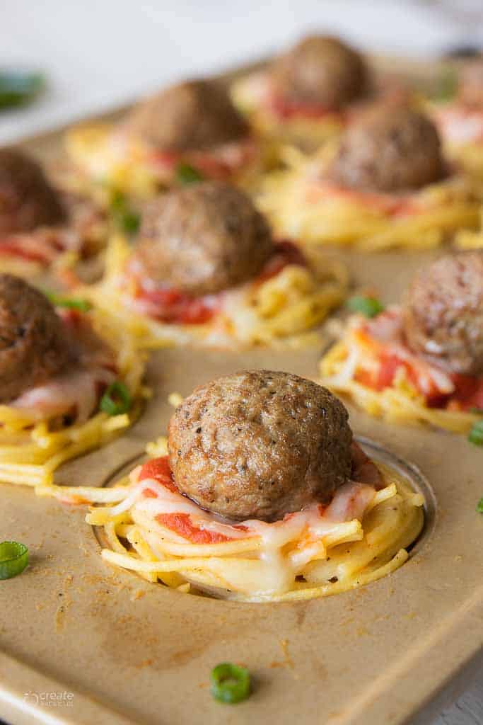 baked spaghetti and meatball cups