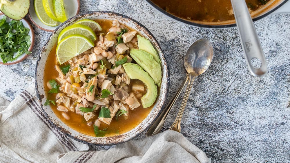 top down view of green Chili chicken soup