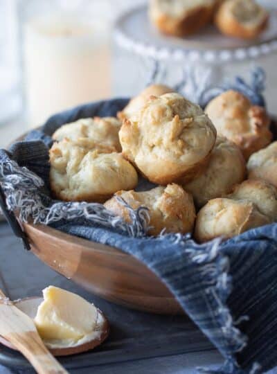 gluten free rolls in a basket