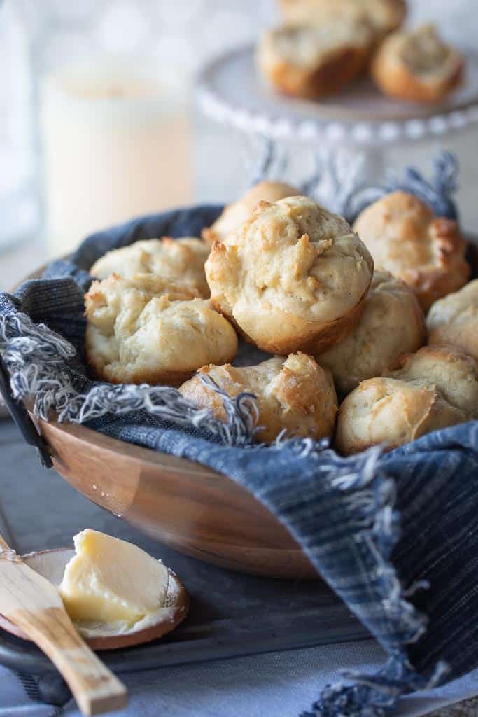 gluten free rolls in a basket