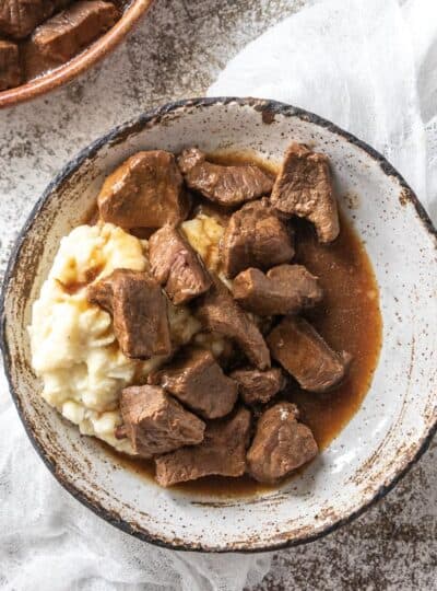 no peek beef tips with mashed potatoes