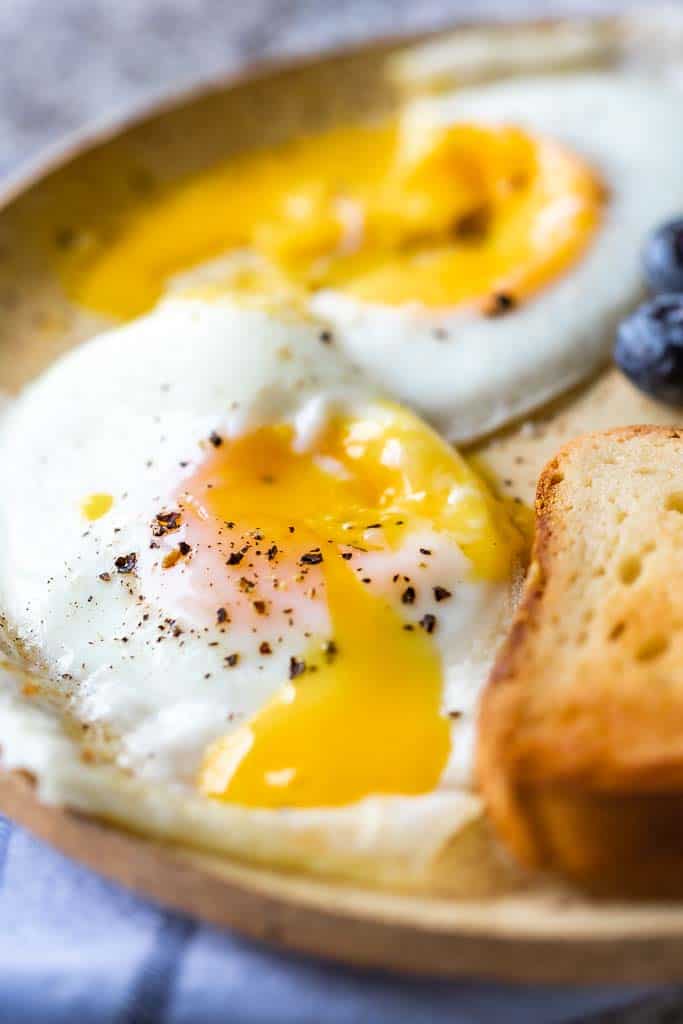 sunny side up eggs