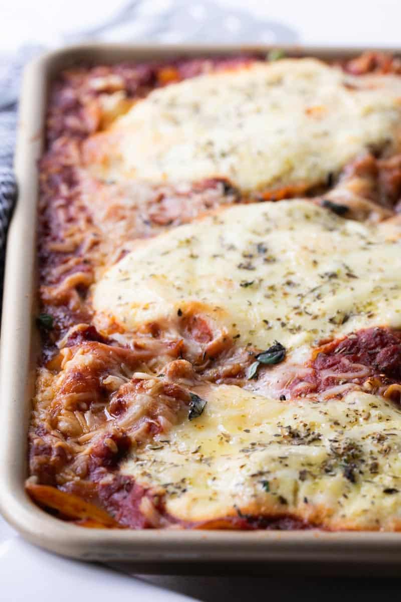 https://www.createkidsclub.com/wp-content/uploads/2023/08/Sheet-Pan-Lasagna-20.jpg