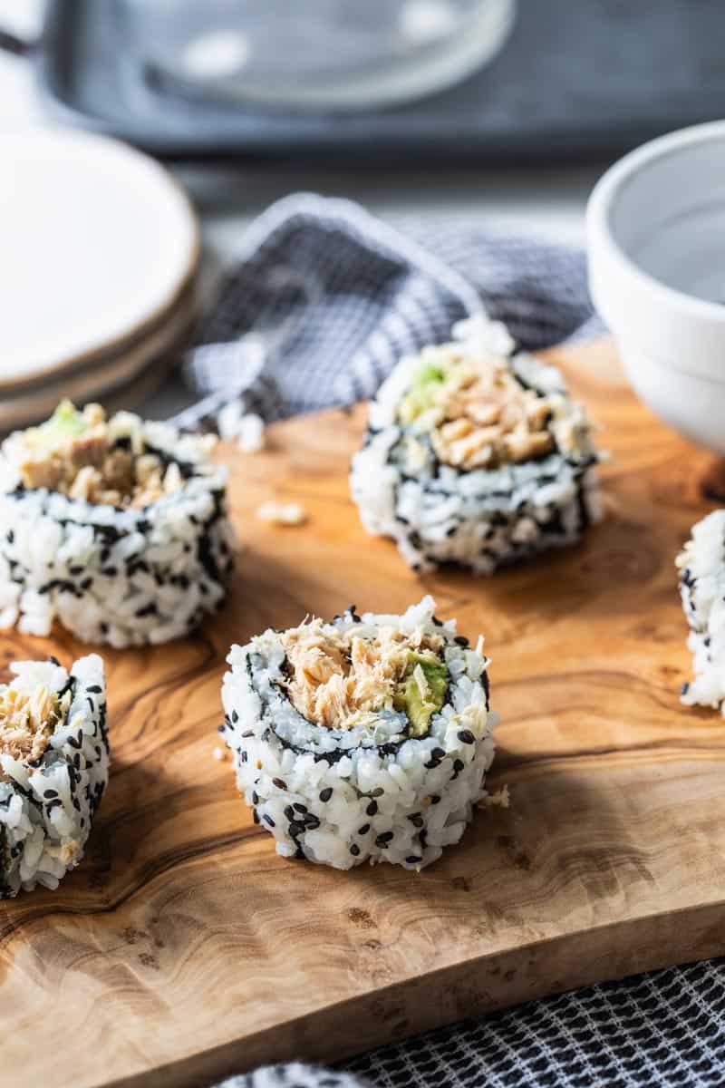 salmon sushi rolls