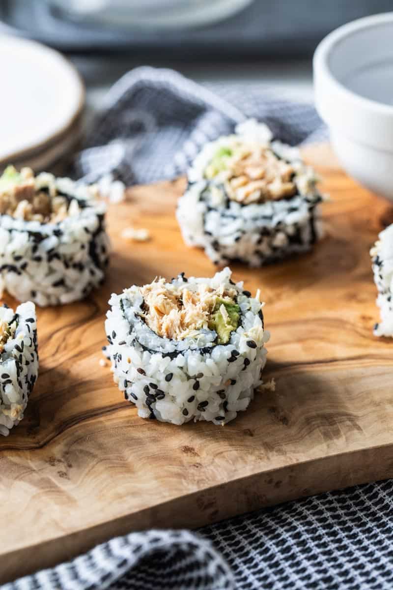 salmon sushi rolls