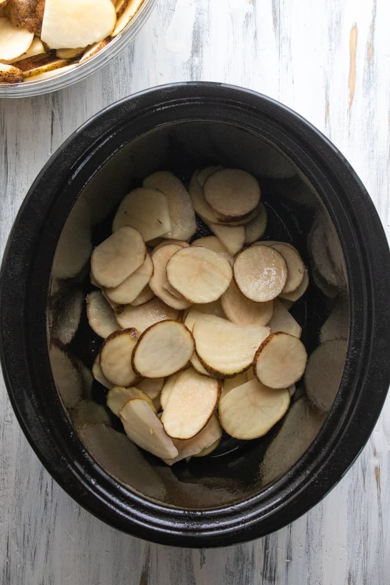 Crock Pot Au Gratin Potatoes | Create Kids Club